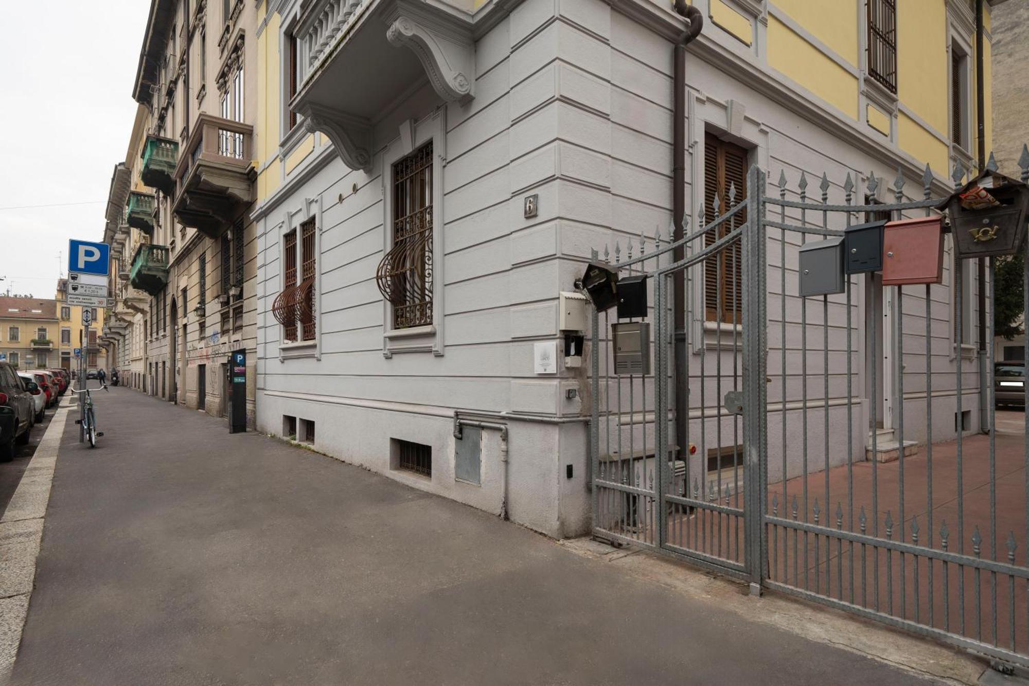 Loreto Prestige - Parking Free & Bulb Gym Milan Bagian luar foto